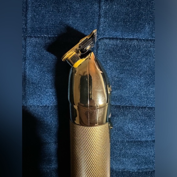 Like New BaBylissPro GoldFX T-Outlining Trimmer - Picture 9 of 10